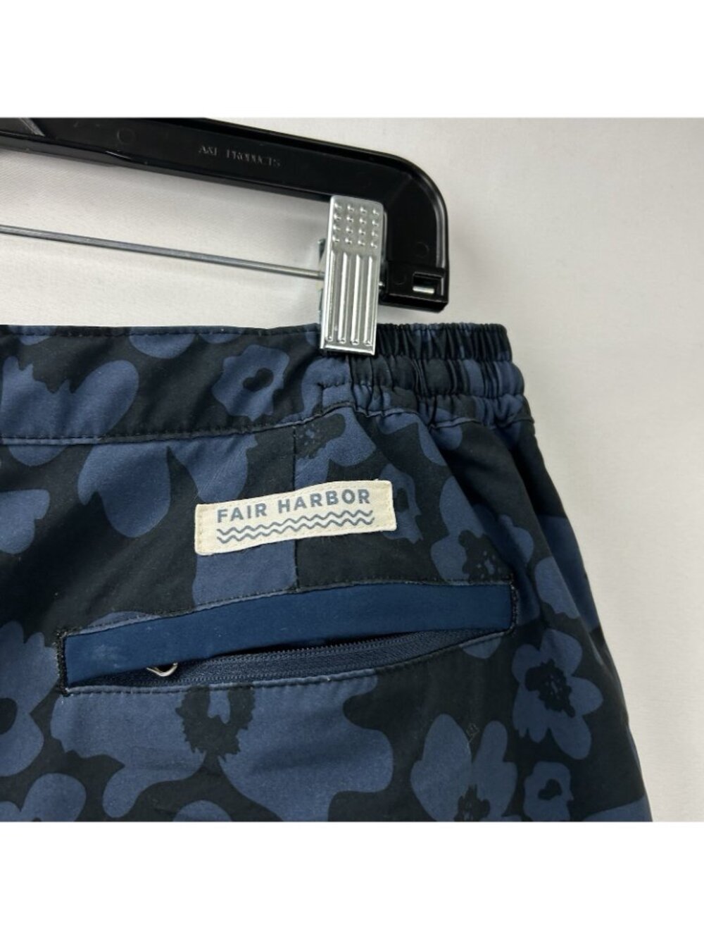 Fair Harbor Men’s 32 The Sextant Trunk Navy Blue Floral Print Board Swim Shorts - Picture 14 of 16